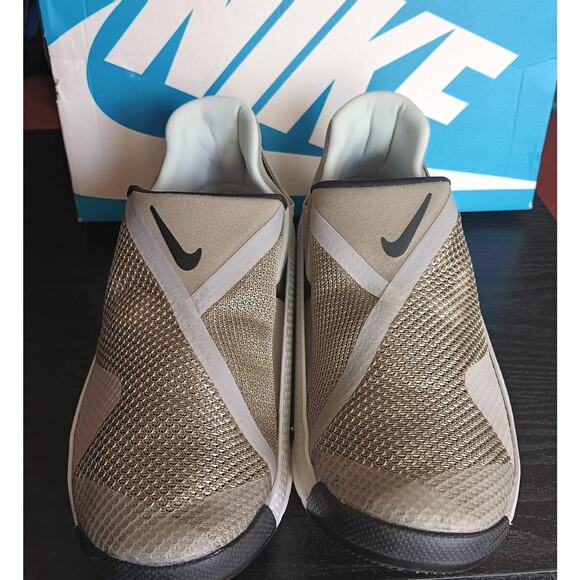 Nike Go FlyEase mens 6 womens 7.5 Light Army Green Summit White CW5883-300 - Picture 16 of 16